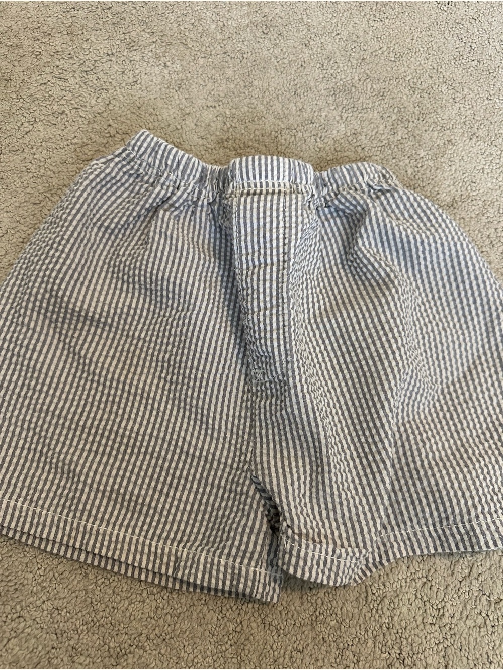 Kids Seersucker Elastic-Waist Shorts - Gray Stripe
